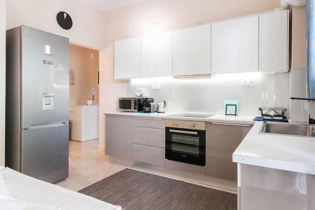 Lux Beach Apartment Vári Exteriér fotografie